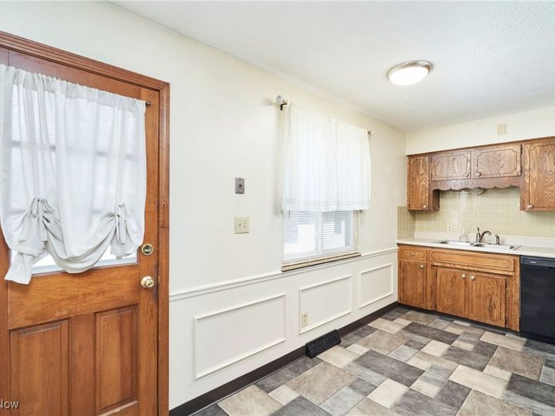 3828-3832 Osage Street, Stow, OH 44224 Photo 6