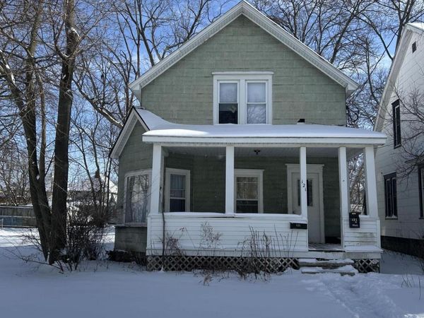 121 Lathrop Street, Lansing, MI 48912