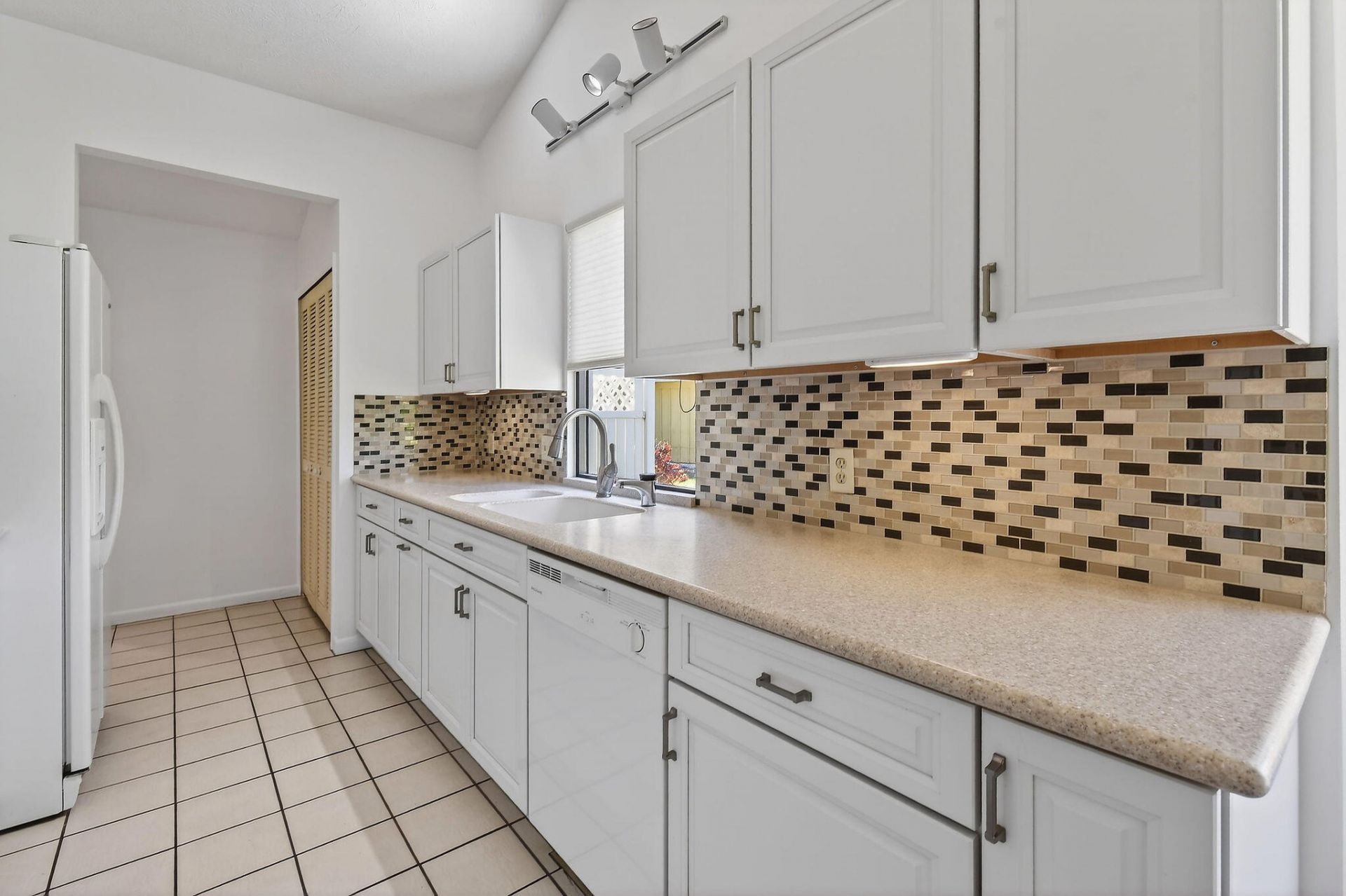 13196 SE Point O Woods Court, Hobe Sound, FL 33455 Photo