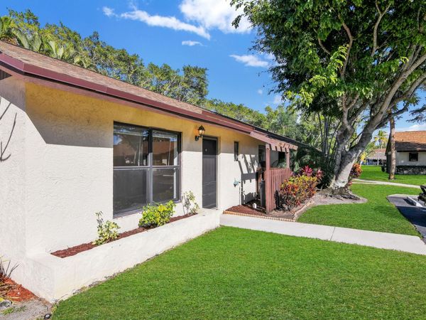 66 Via De Casas Norte, Unit 66, Boynton Beach, FL 33426