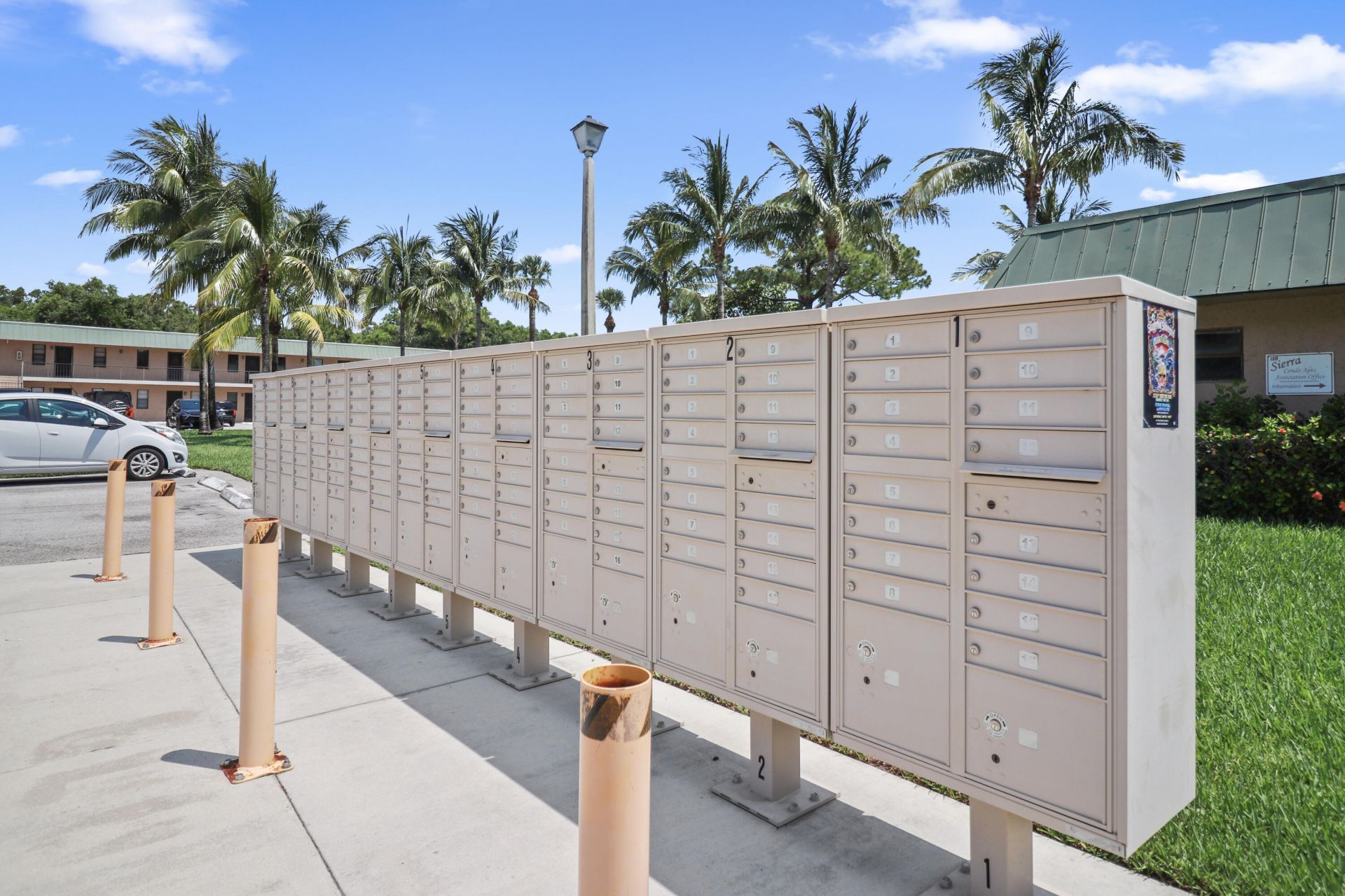 1041 SE Monterey Road, Unit 2-4, Stuart, FL 34994 Photo