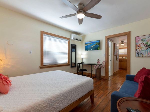 17 S L Street, Unit 2, Lake Worth Beach, FL 33460