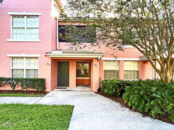 144 SW Peacock Boulevard, Unit 23-105, Port Saint Lucie, FL 34986