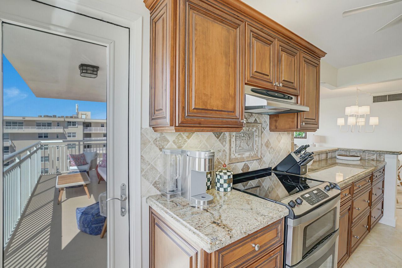 1051 Hillsboro Mile, Unit 902e, Hillsboro Beach, FL 33062 Photo