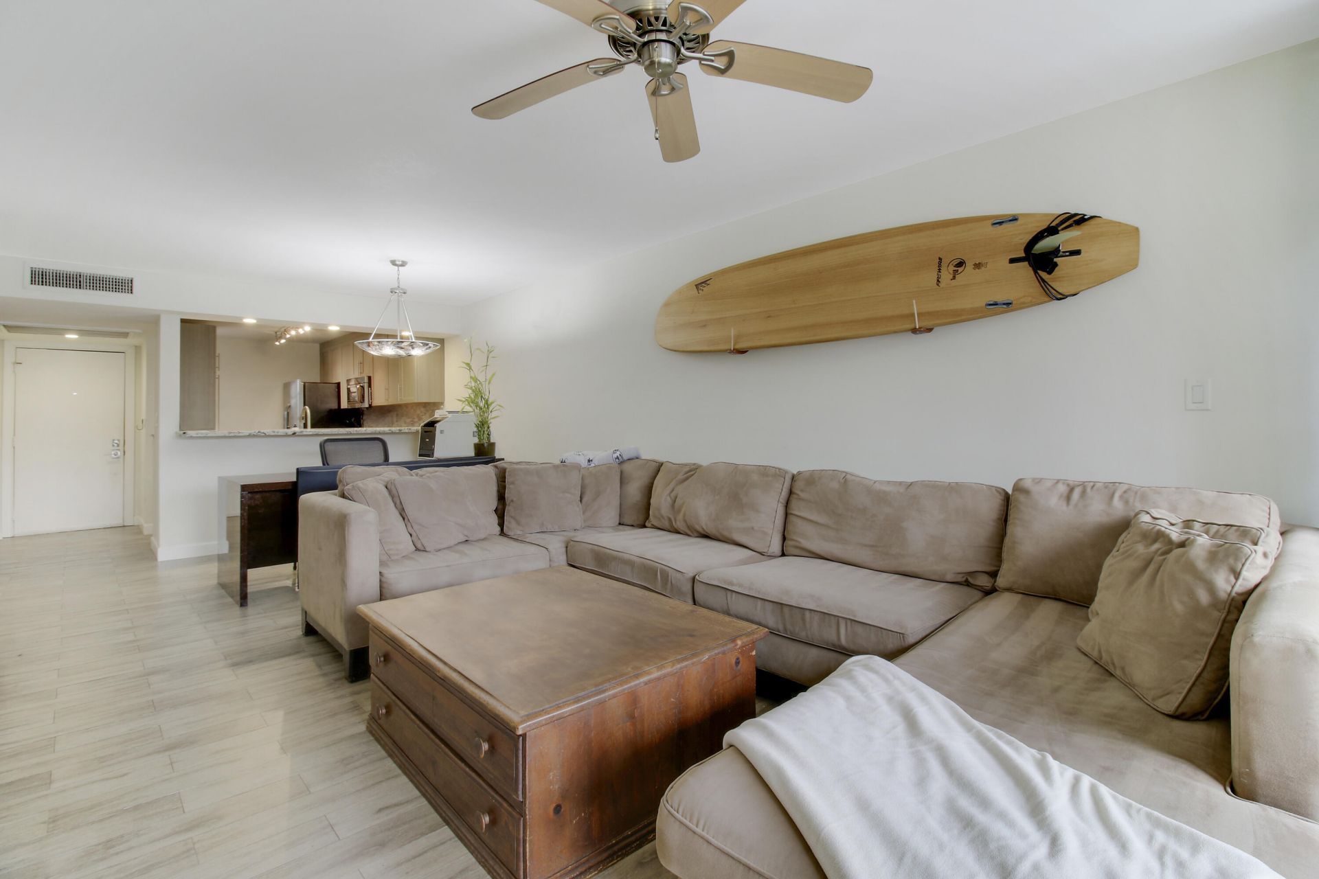 9 Royal Palm Way, Unit 105, Boca Raton, FL 33432 Photo