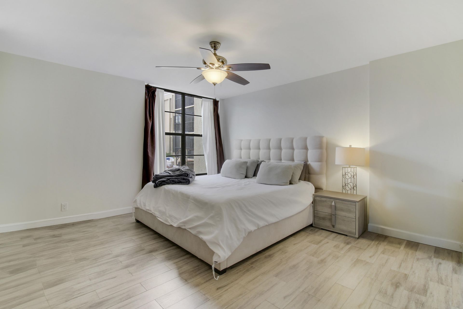 9 Royal Palm Way, Unit 105, Boca Raton, FL 33432 Photo