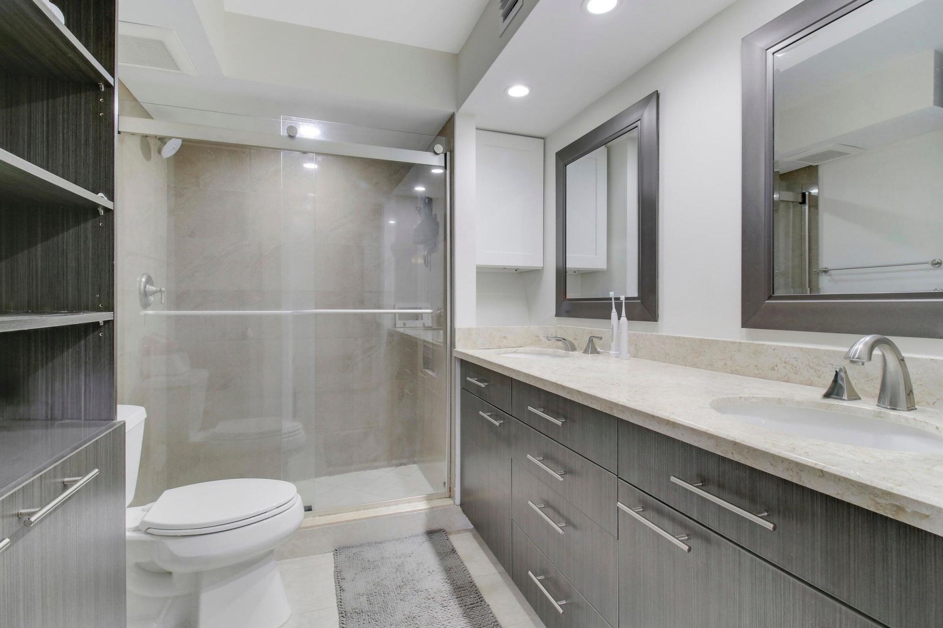 9 Royal Palm Way, Unit 105, Boca Raton, FL 33432 Photo