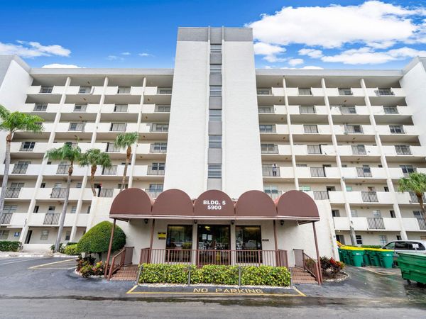 5900 NW 44th Street, Unit 106, Lauderhill, FL 33319