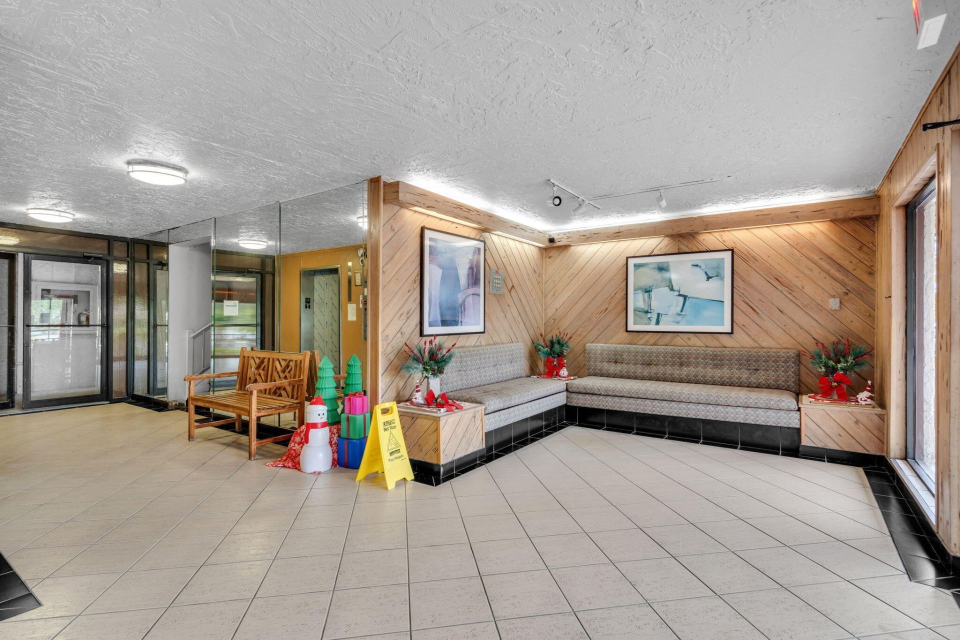 5900 NW 44th Street, Unit 106, Lauderhill, FL 33319 Photo