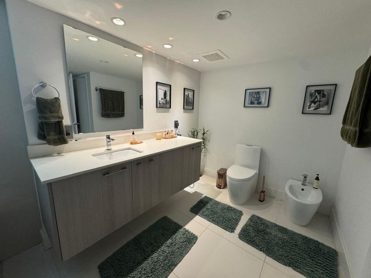 1133 102nd Street, Unit 403, Bay Harbor Islands, FL 33154 Photo