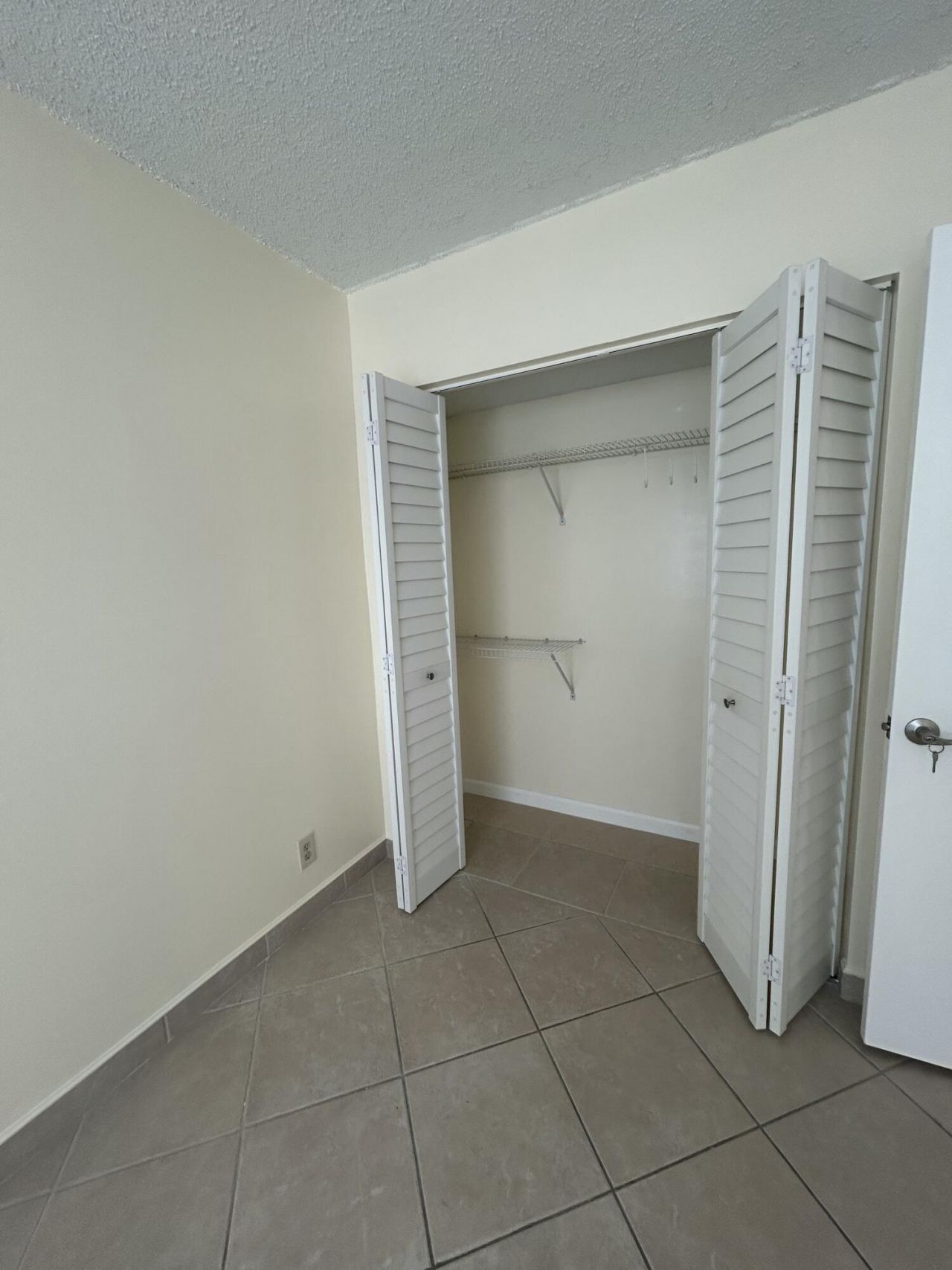 21950 Soundview Terrace, Unit 105, Boca Raton, FL 33433 Photo