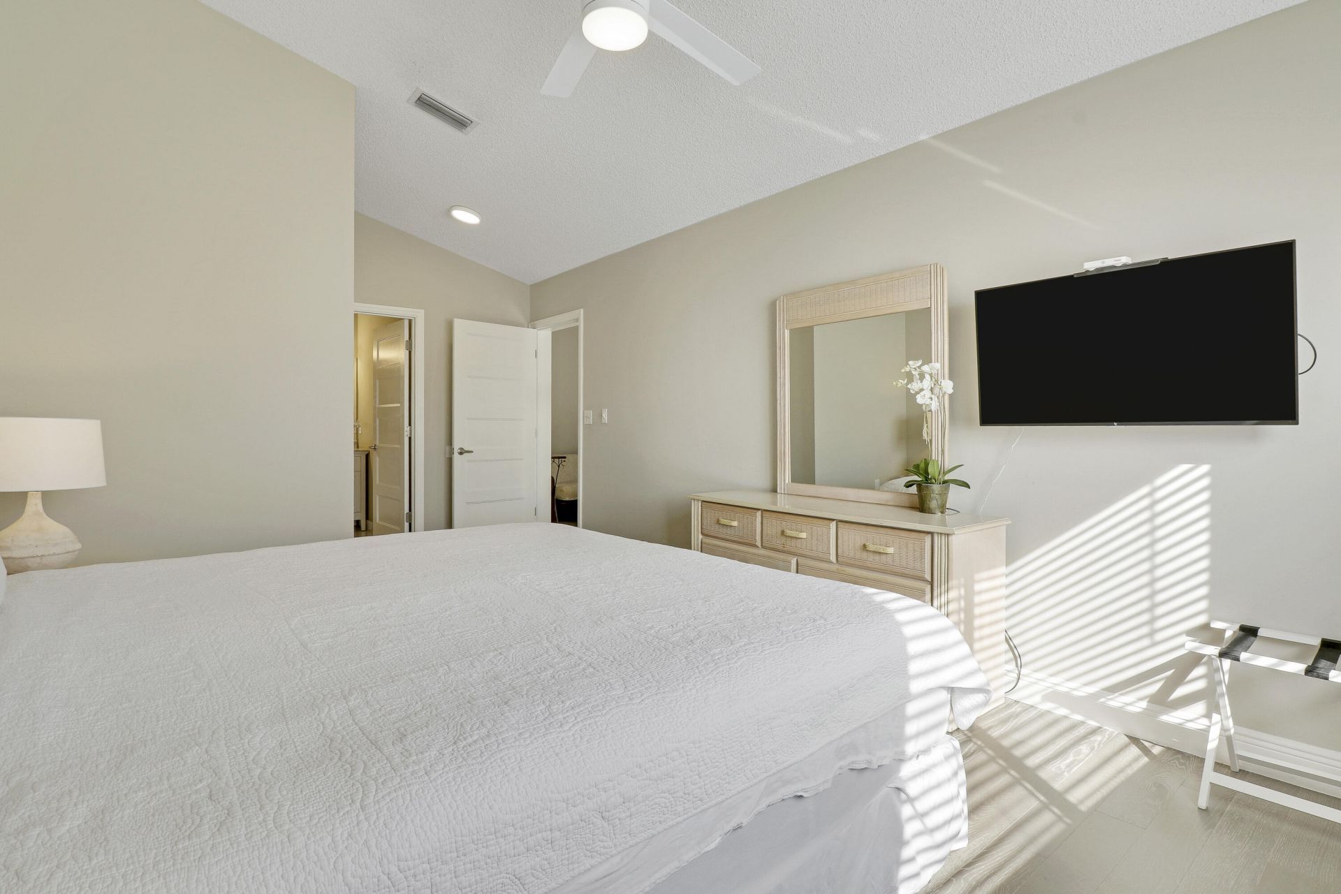 360 Bella Vista Court N, Unit 60, Jupiter, FL 33477 Photo