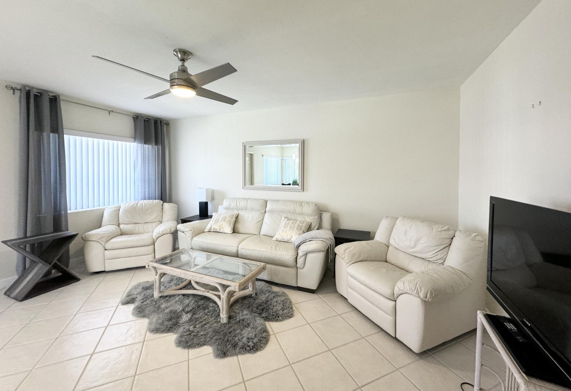 2880 Lake Osborne Drive, Unit 205, Lake Worth Beach, FL 33461 Photo