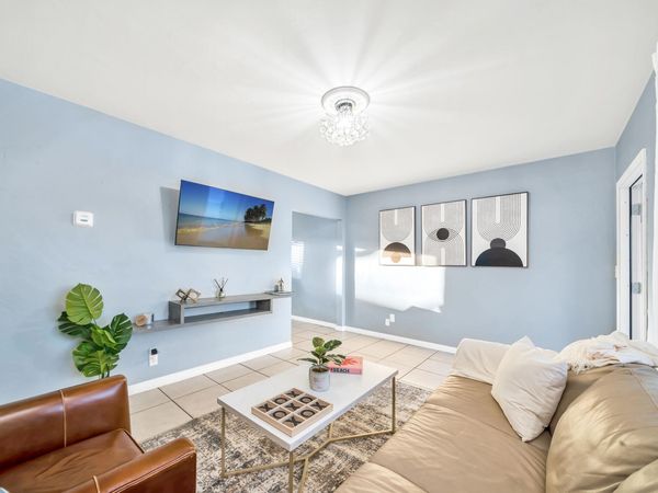 3331 Lake Avenue, West Palm Beach, FL 33405