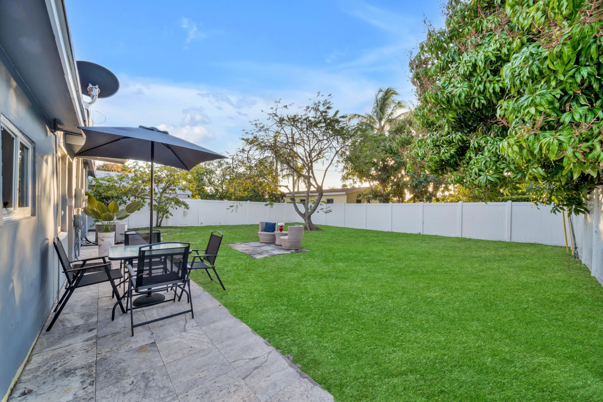 3331 Lake Avenue, West Palm Beach, FL 33405 Photo