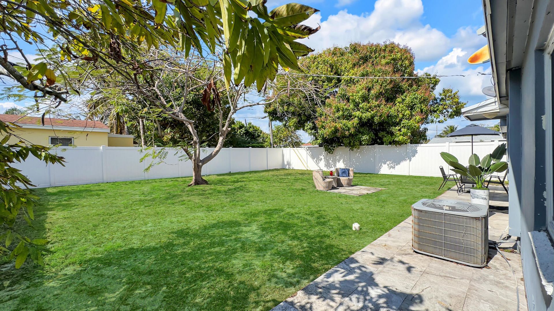 3331 Lake Avenue, West Palm Beach, FL 33405 Photo