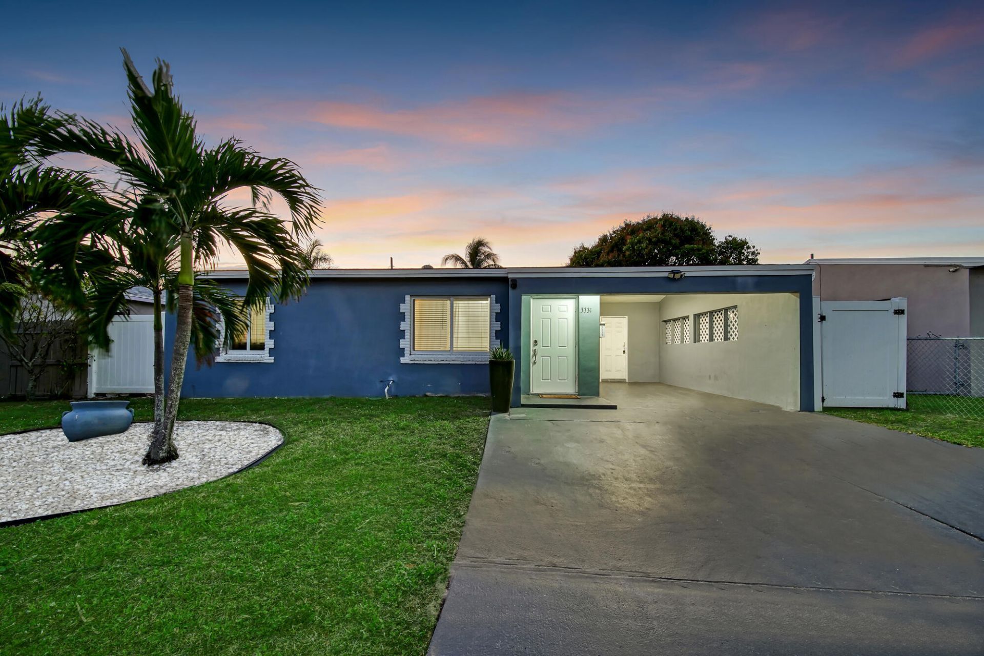 3331 Lake Avenue, West Palm Beach, FL 33405 Photo