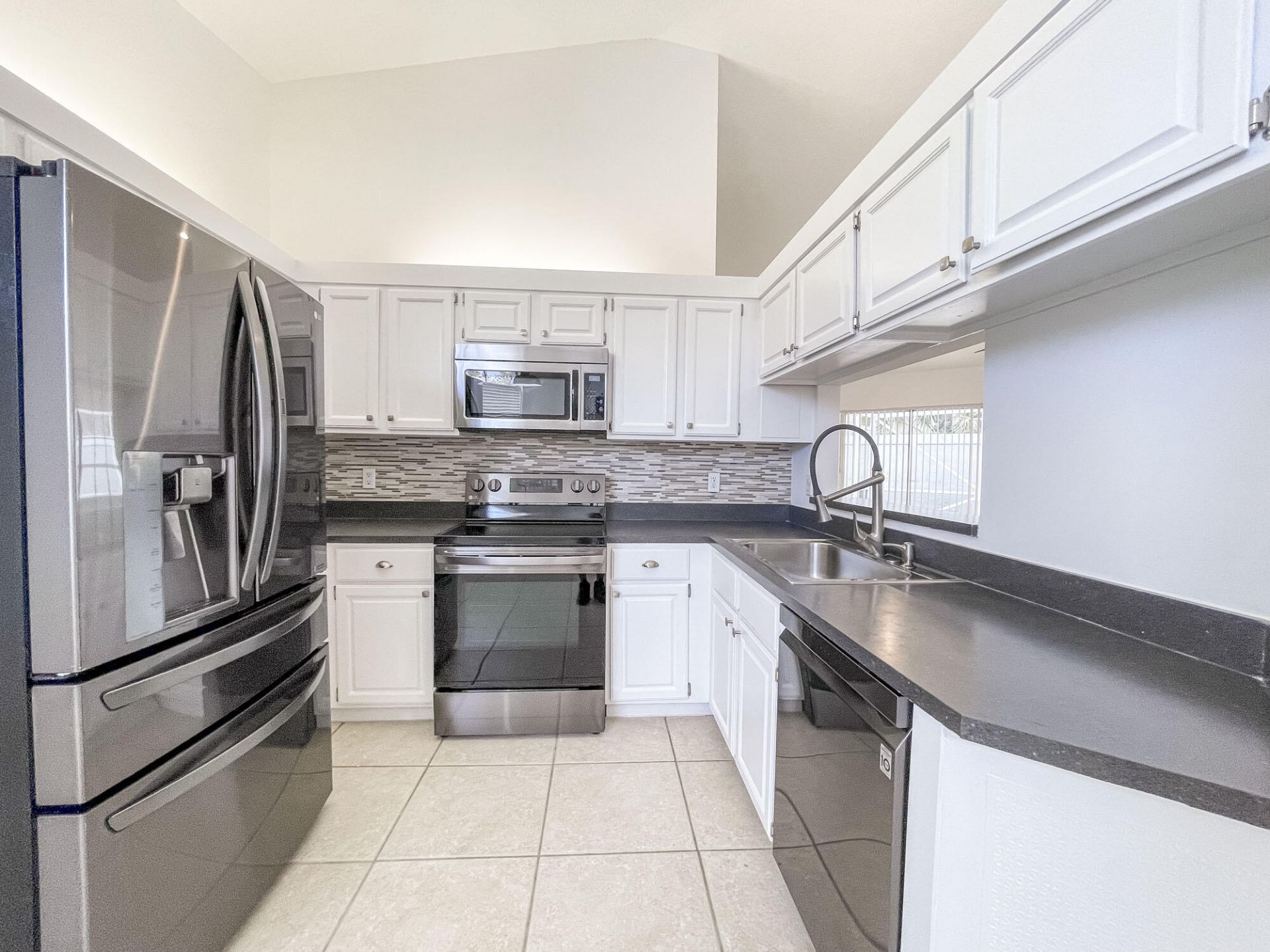 252 Moccasin Trail W, Jupiter, FL 33458 Photo