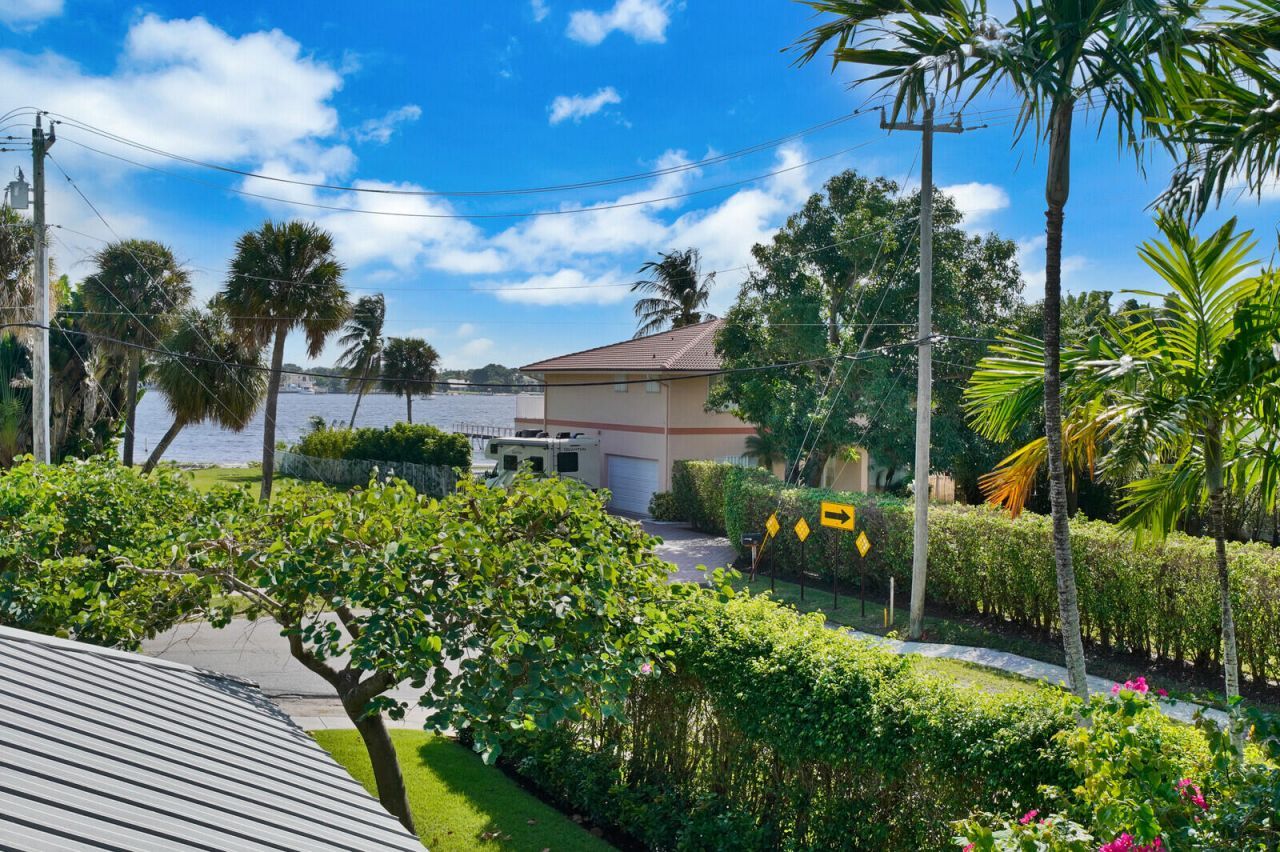 137 S Oak Street, Lantana, FL 33462 Photo
