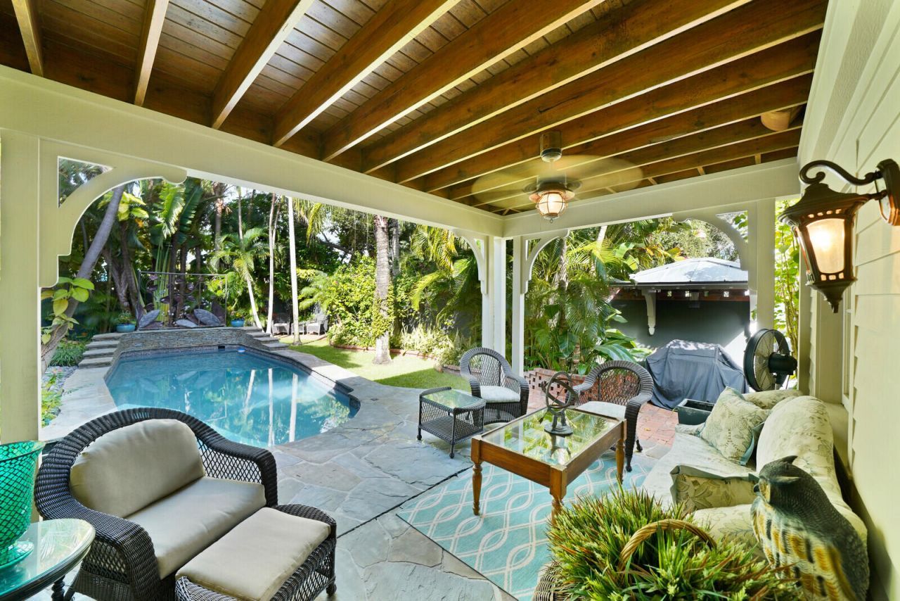 137 S Oak Street, Lantana, FL 33462 Photo