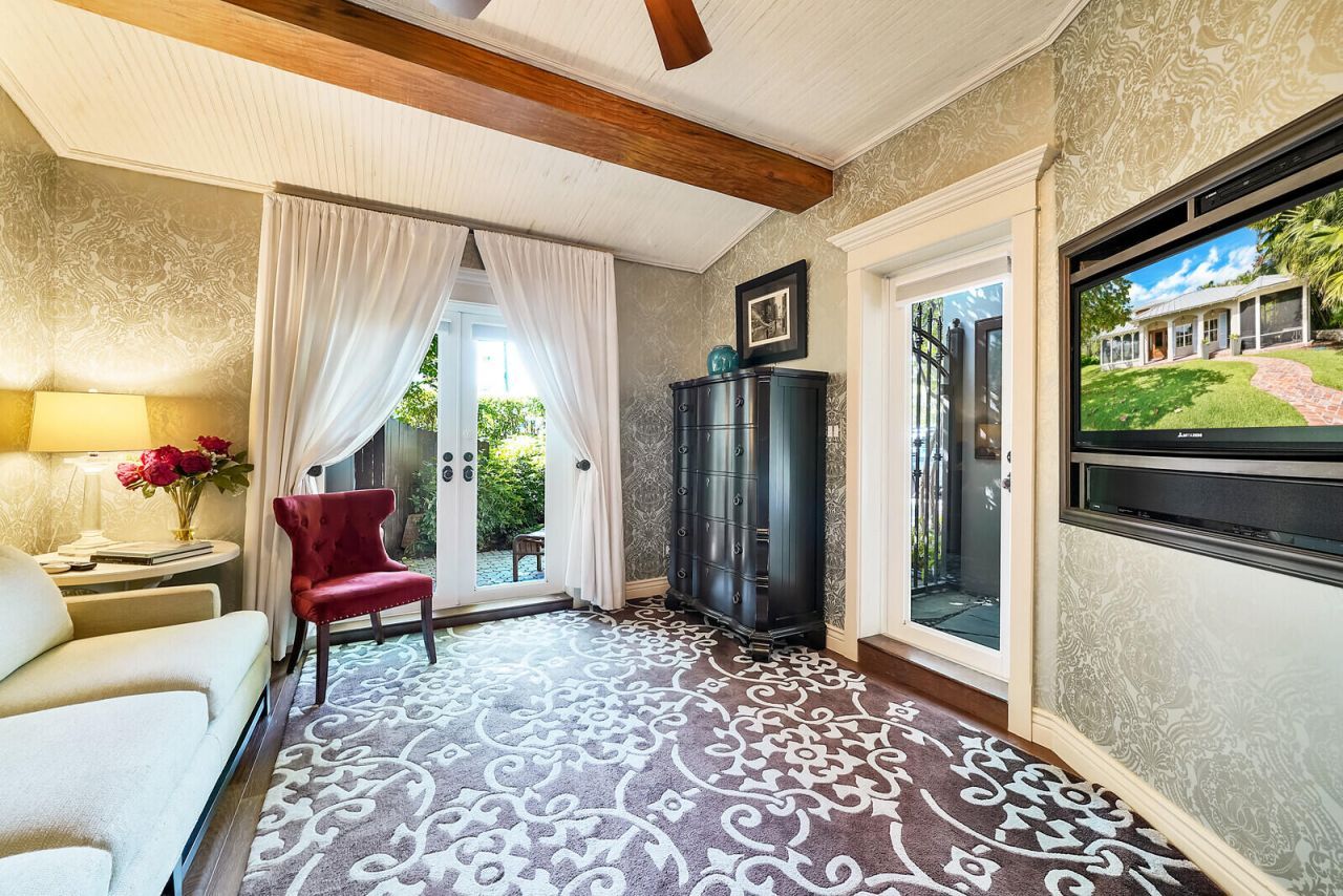 137 S Oak Street, Lantana, FL 33462 Photo