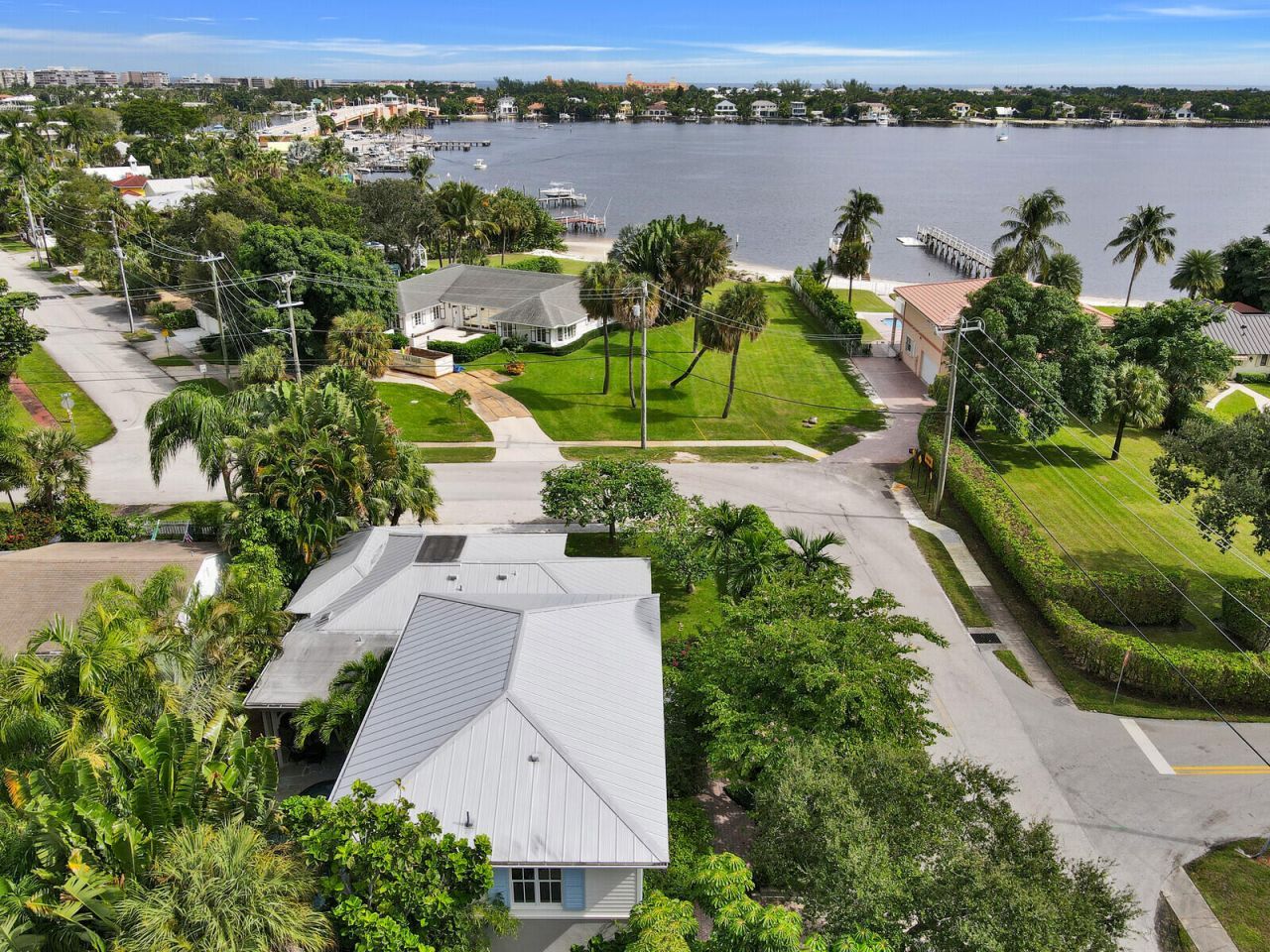 137 S Oak Street, Lantana, FL 33462 Photo