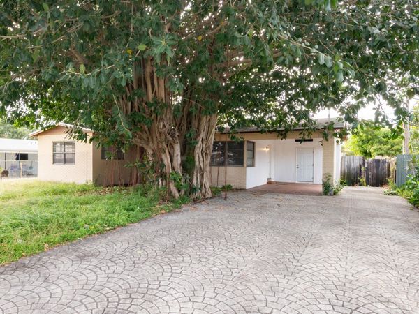 1491 NW 1st Street, Boynton Beach, FL 33435