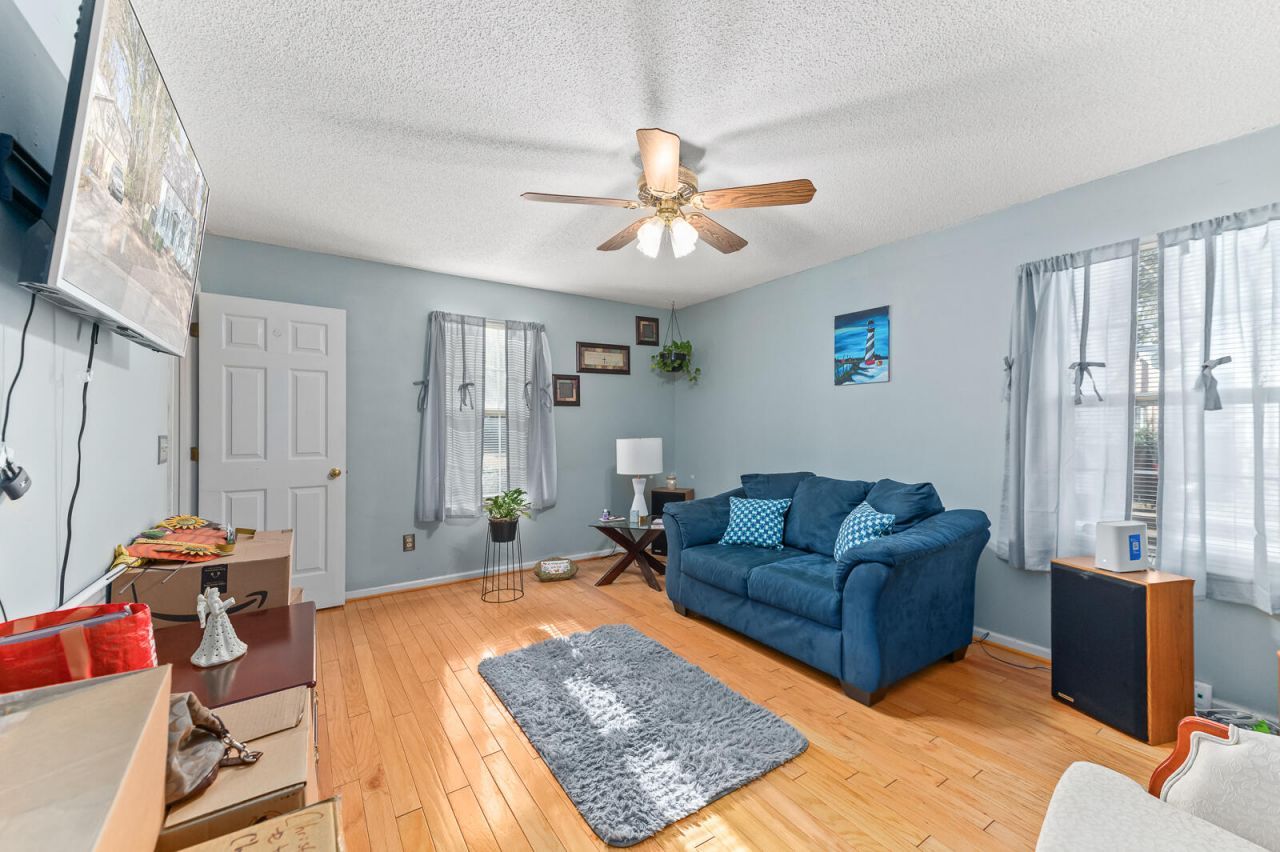 855 Springwood Circle Photo 11