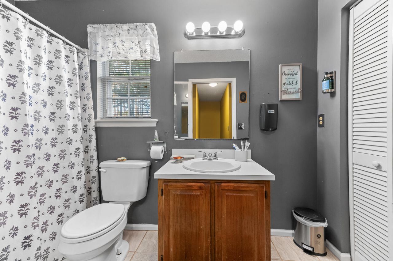 855 Springwood Circle Photo 16