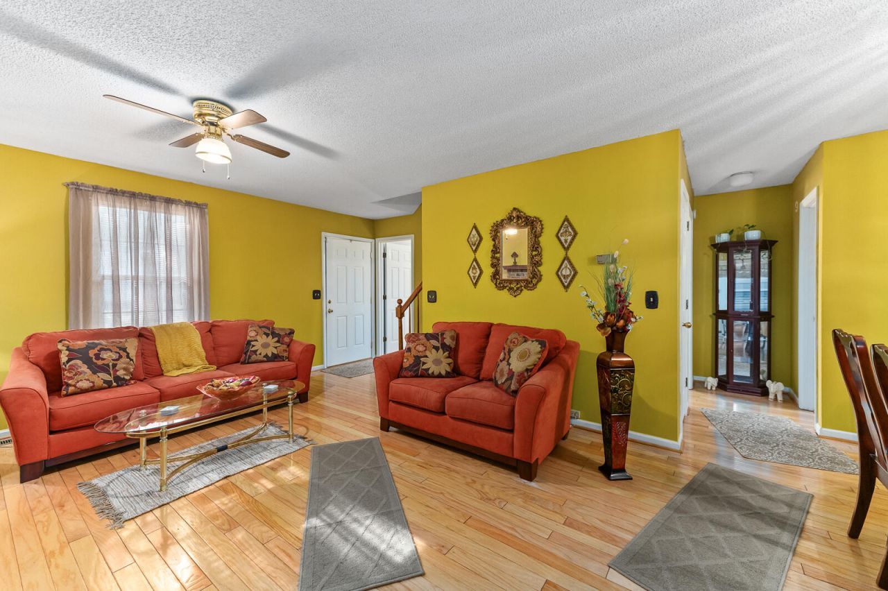 855 Springwood Circle Photo 5