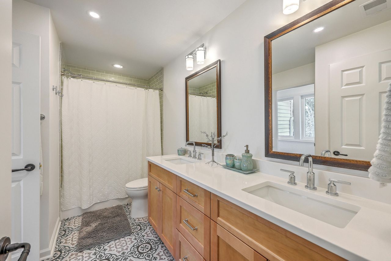 904 Battery Way Photo 38