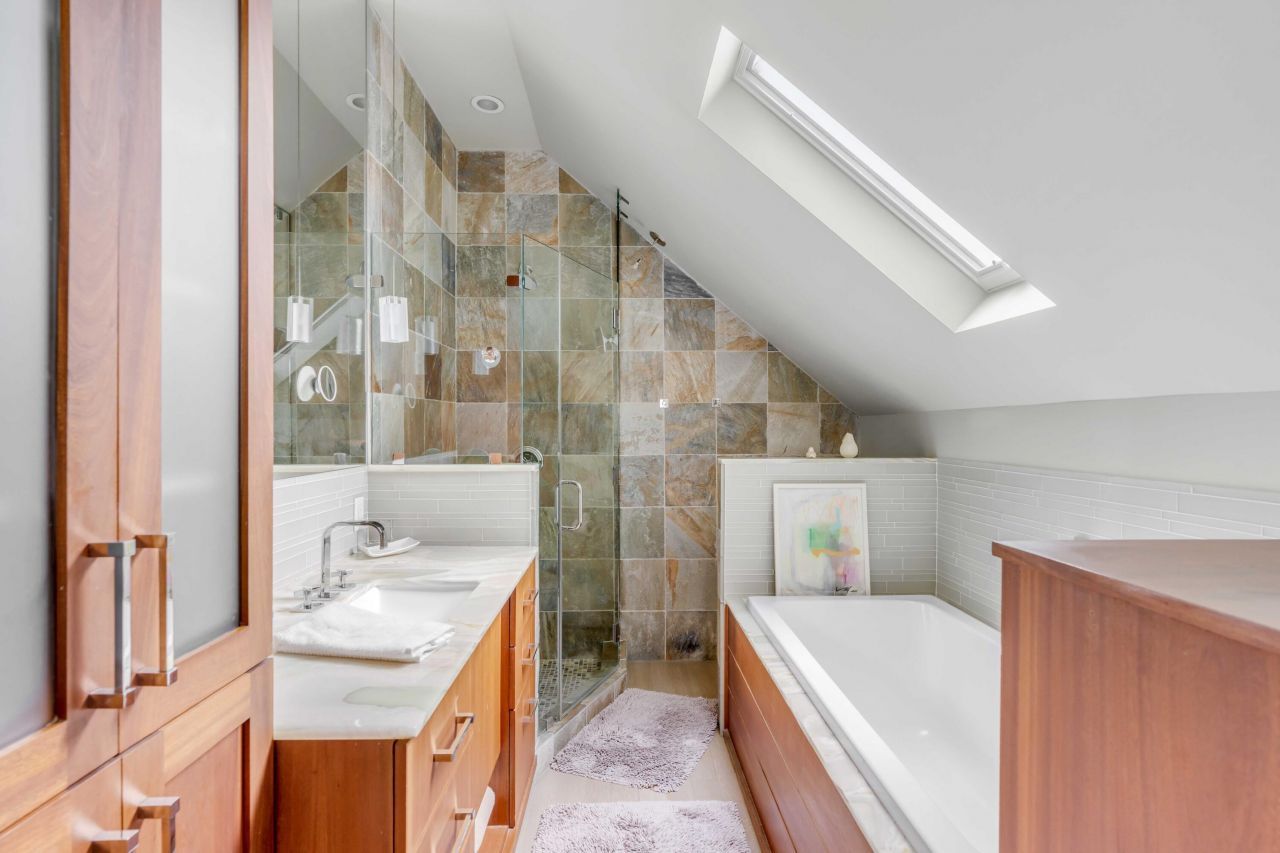 1655 Middle Street Photo 21