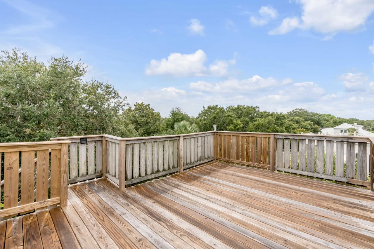 1655 Middle Street Photo 31