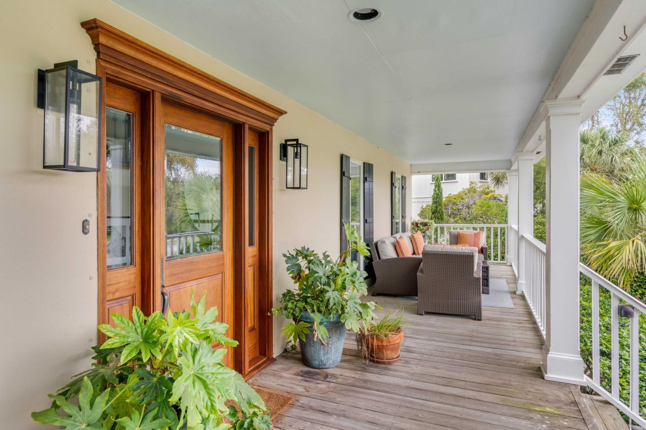 1655 Middle Street Photo 4