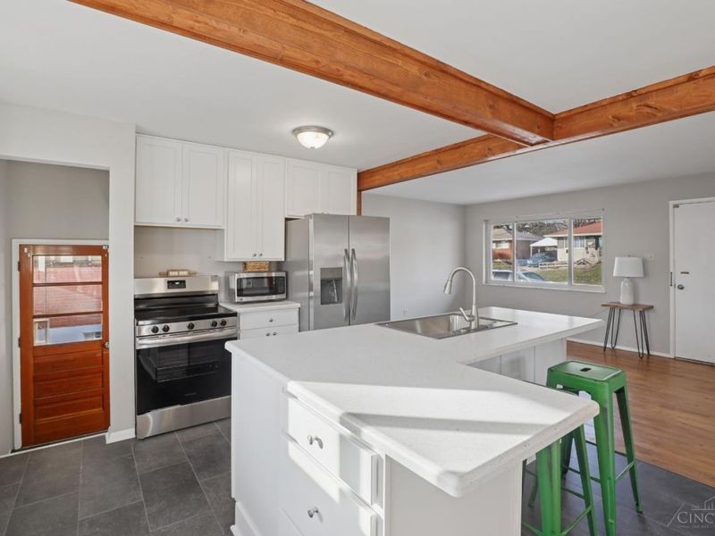 4269 Grotto Court, Cheviot, OH 45211 Photo 10