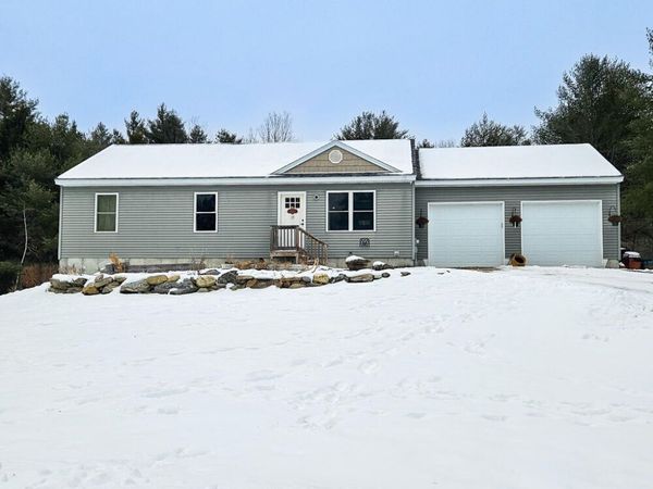 23 Paradise Row, Lebanon, ME 04027