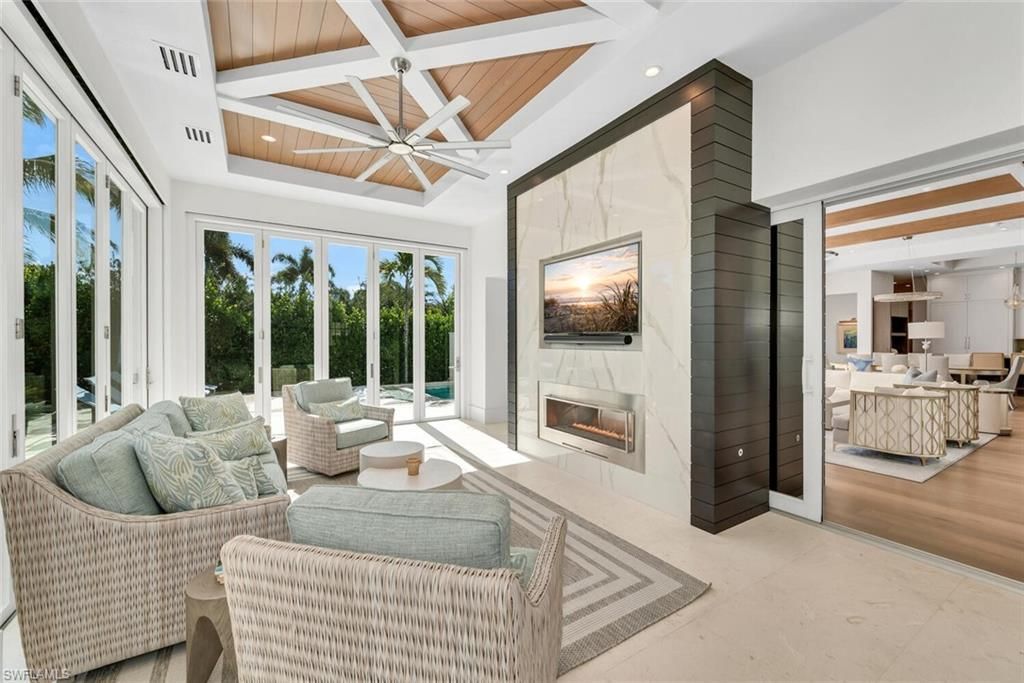 330 Broad Ave N, Naples, FL 34102 Photo