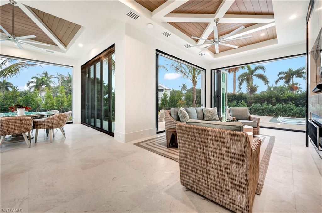 330 Broad Ave N, Naples, FL 34102 Photo