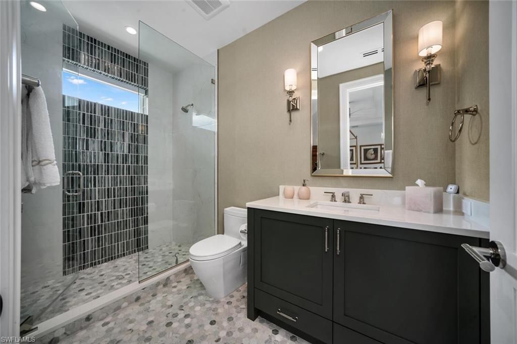 330 Broad Ave N, Naples, FL 34102 Photo