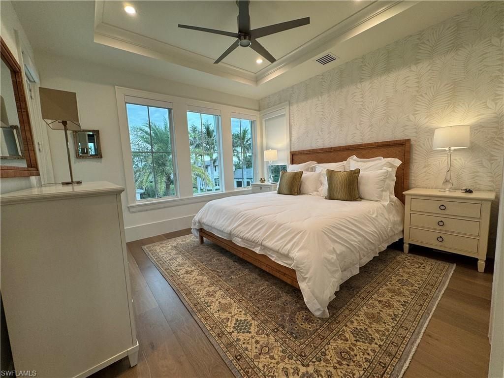 330 Broad Ave N, Naples, FL 34102 Photo