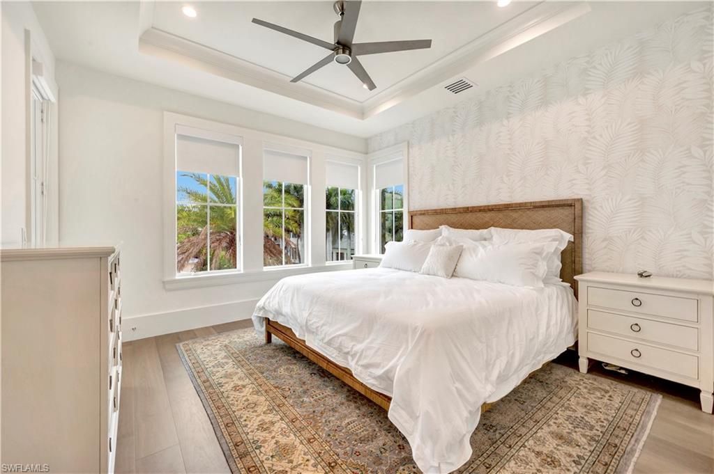 330 Broad Ave N, Naples, FL 34102 Photo