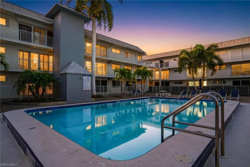 1100 8th Ave S, Unit 206C, Naples, FL 34102 Photo