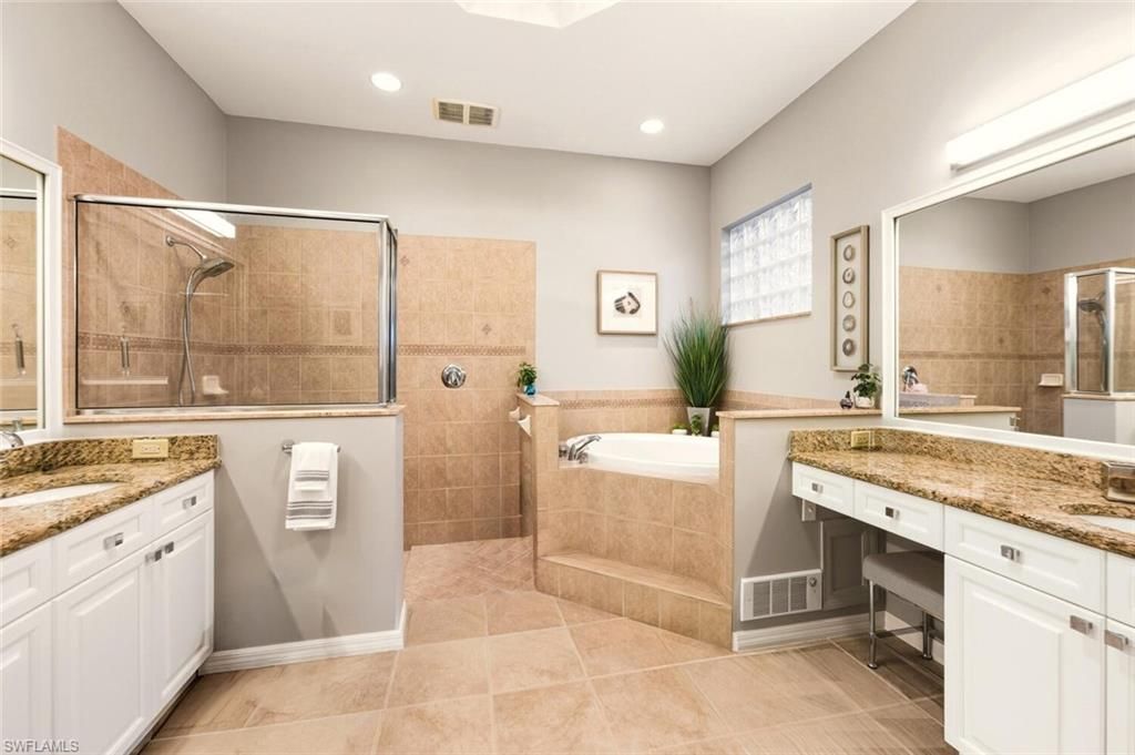 14610 Laguna Dr, Fort Myers, FL 33908 Photo