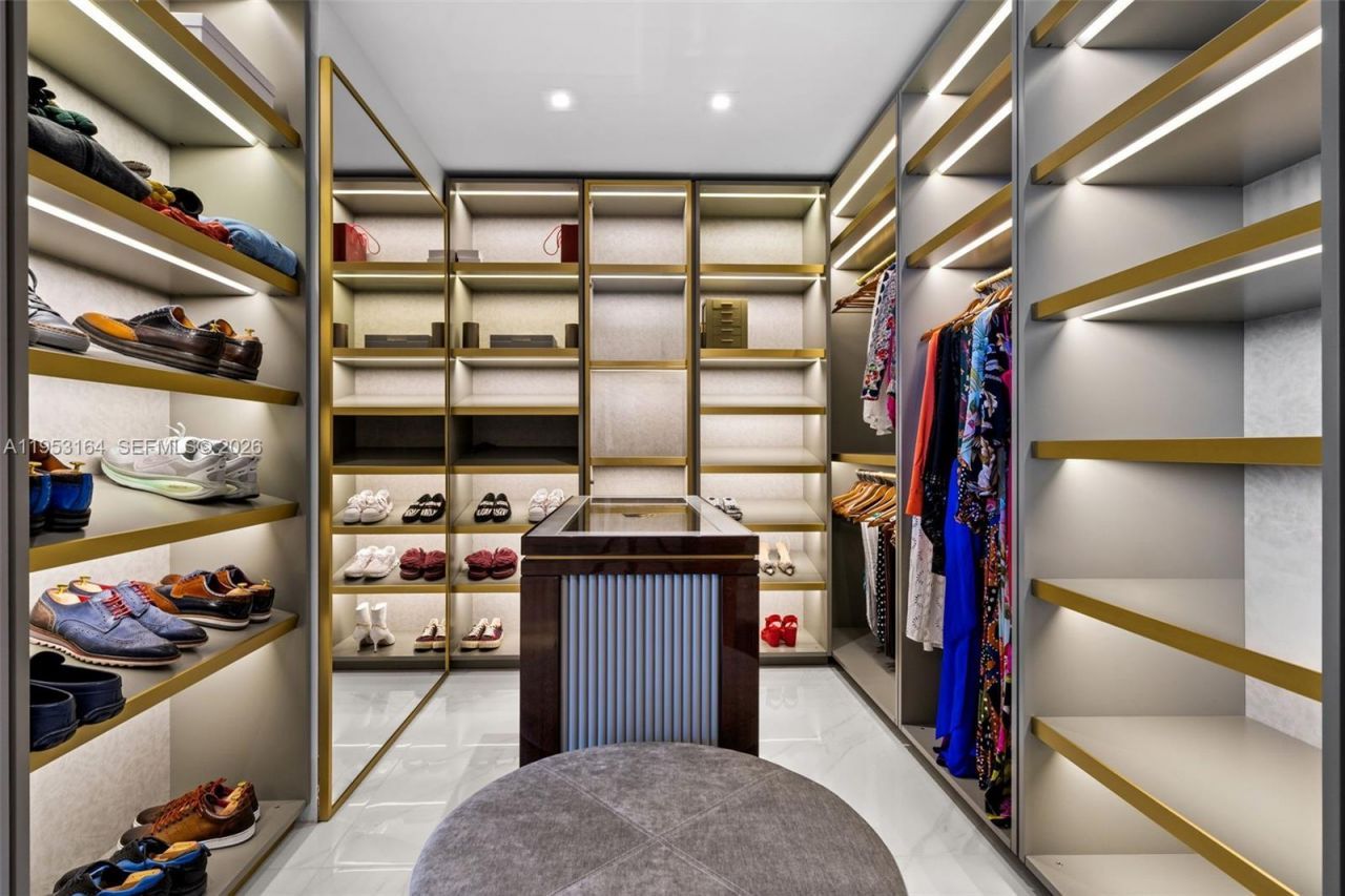 18975 Collins Ave, Unit 400, Sunny Isles Beach, FL 33160 Photo