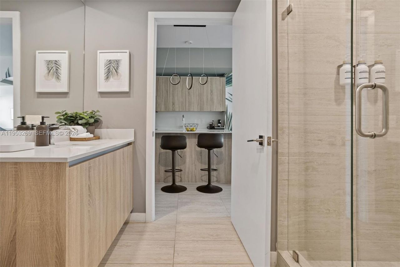 3900 Biscayne Blvd, Unit N-819, Miami, FL 33137 Photo