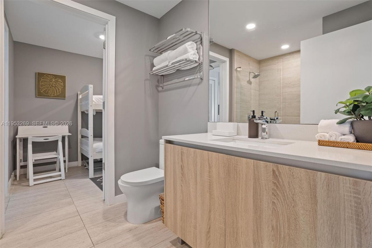 3900 Biscayne Blvd, Unit N-819, Miami, FL 33137 Photo