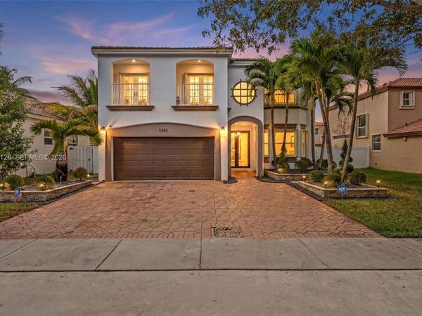 5262 SW 158th Ave, Miramar, FL 33027