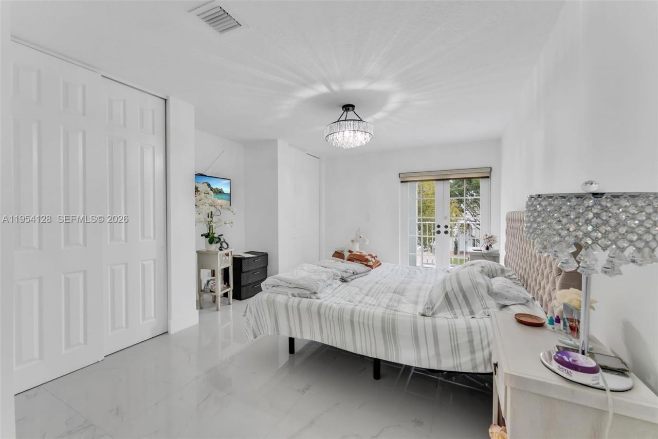 5262 SW 158th Ave, Miramar, FL 33027 Photo