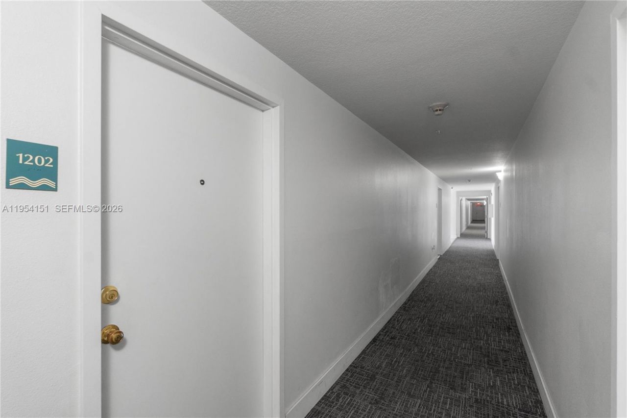 2350 NE 135th St , Unit 1202, North Miami, FL 33181 Photo