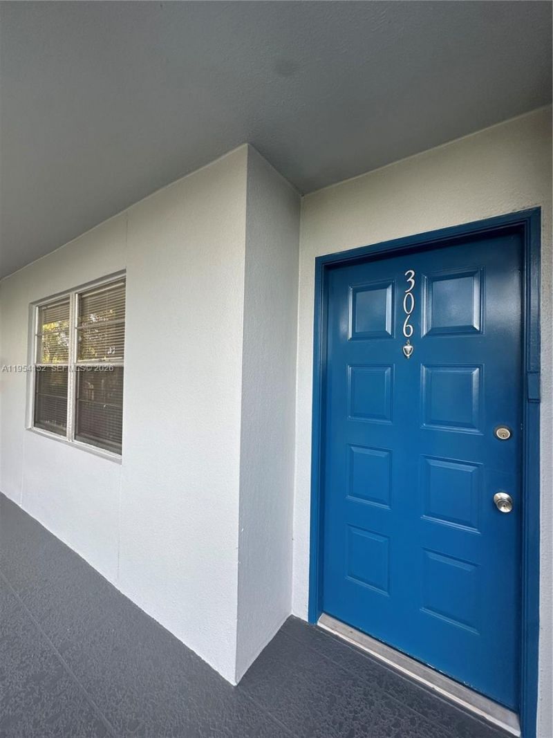 12600 SW 5th Ct, Unit 306L, Pembroke Pines, FL 33027 Photo